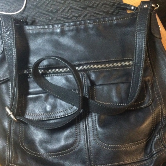 Fossil Crossbody bag, Black leather, new never used. - Picture 5 of 9